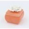 43829 Шкатулка декоративная оранжевая с белой розой из фарфора для украшений 6.3х6х6.2 см Вид1