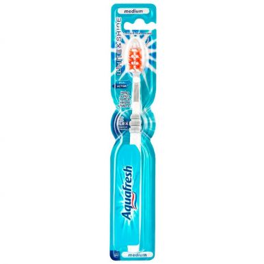 Aquafresh зубная щетка Clean & White средняя жесткость