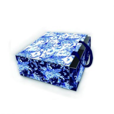 Коробка подарочная с ручкой-лентой дизайн голубые цветы 16*16*8см 77312