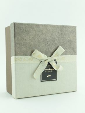Коробка подарочная квадратная 9,5х19х19 (беж/коричневый, 8301-100)