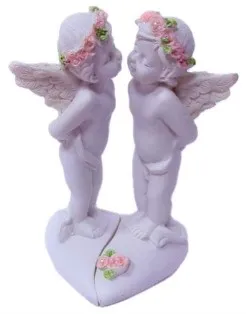 Сувенир полистоун целующиеся ангелочки в розовых веночках 2шт 8,3*5*4,8см 10860018