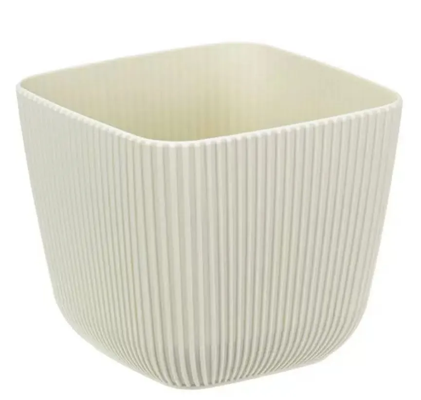 Кашпо пиканто цв.белый ротанг 15*15см 1,8л М3209