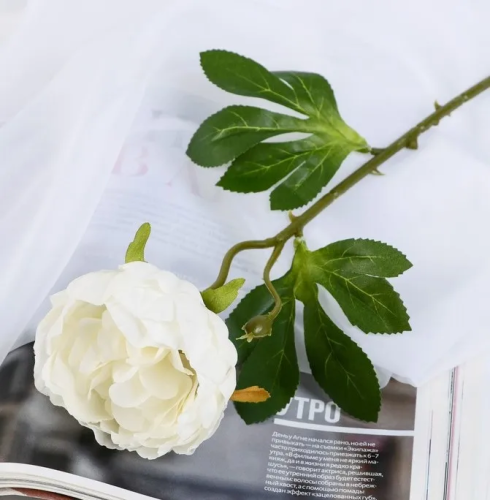 Цветок декор. пышный пион цв.белый 7*47см 4738221