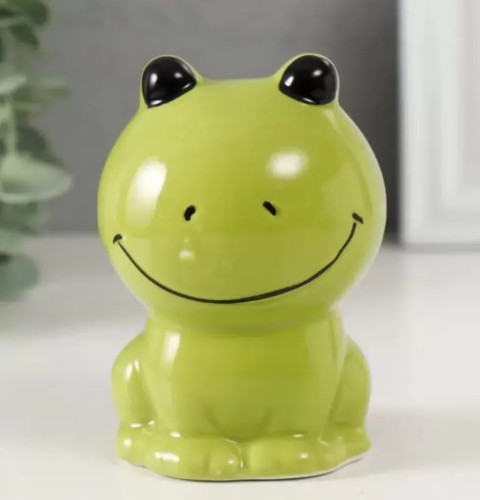 Копилка маленький зелёный лягушонок керамика 7*6,8*10 см 9735410