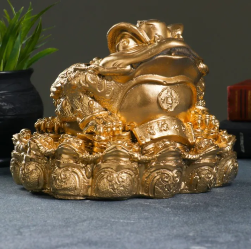 Копилка дизайн жаба фэн-шуй цв.золото 18*18см 1984776