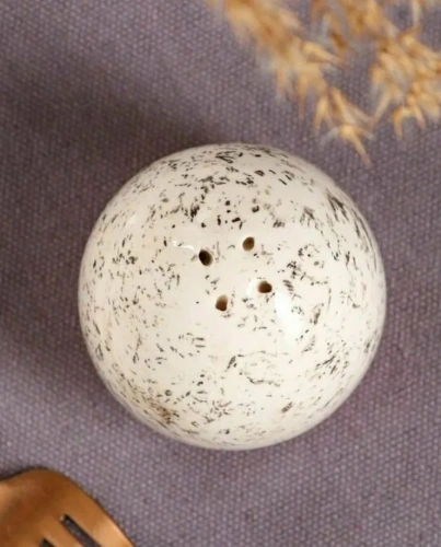 Солонка дизайн крошка керамика цв.желтый 100мл 9240965