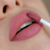 BELOR DESIGN блеск для губ суперстойкий million kisses т.212