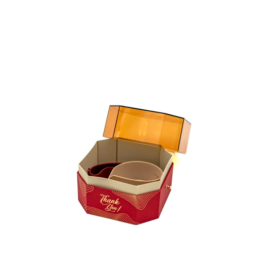 Коробка-бокс подарочная с ручкой 12*12*9см цв.красный арт.EA100